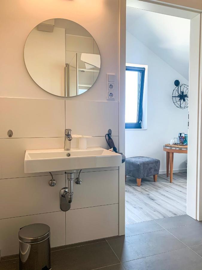 Prima Inn Unterkunft Direkt Ueber Der "Bar Am Minimax" نيوروبين المظهر الخارجي الصورة