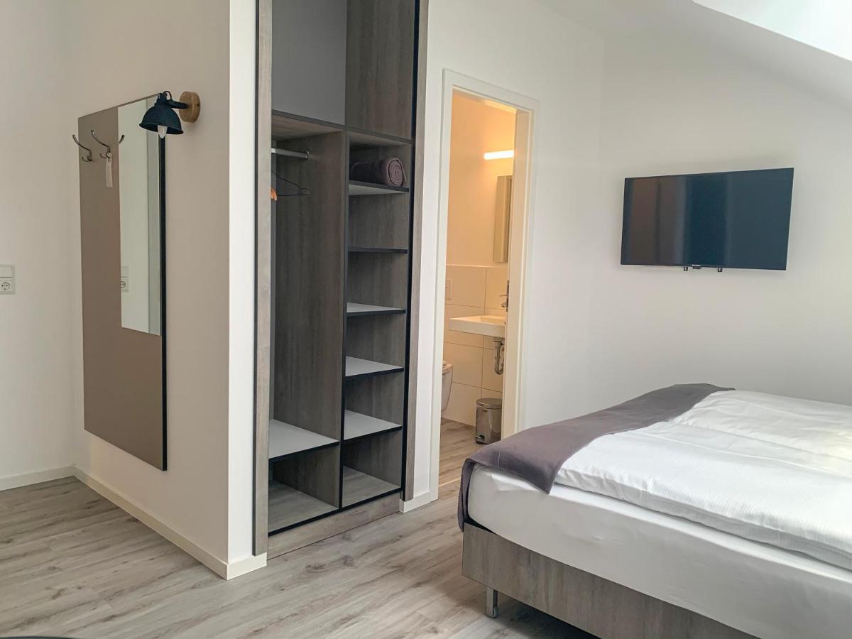 Prima Inn Unterkunft Direkt Ueber Der "Bar Am Minimax" نيوروبين المظهر الخارجي الصورة